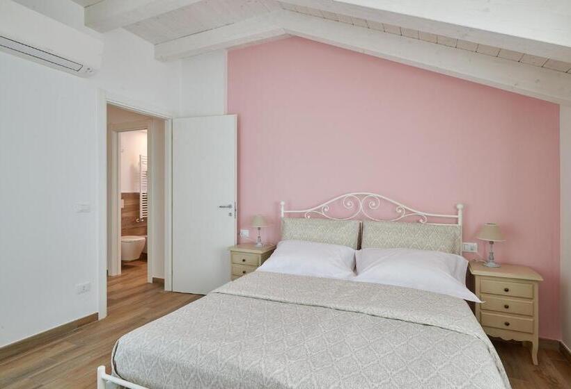 سوییت خانوادگی, Agriturismo Casastella