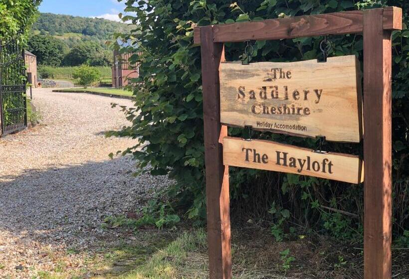 خانه 2 خوابه, The Hayloft Cheshire