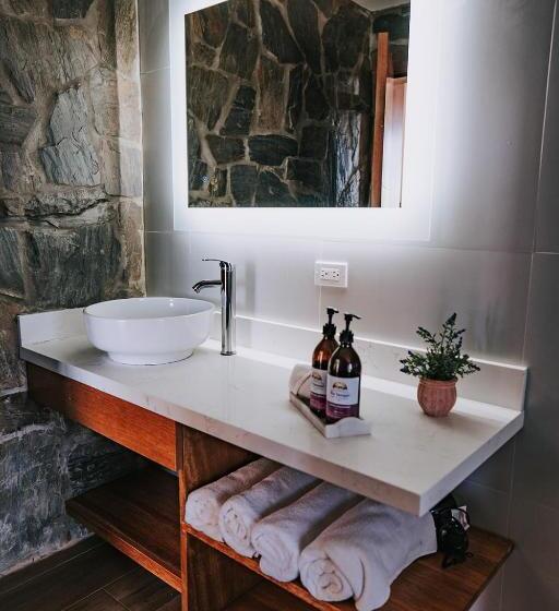 استودیوی استاندارد, Siempre Valle Hotel Boutique