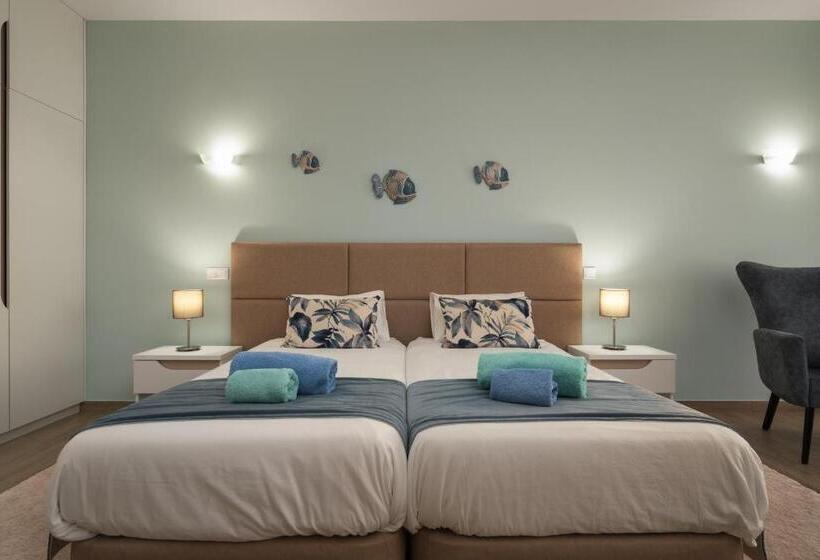 اتاق لوکس با چشم‌انداز دریا, Silverside Holidays