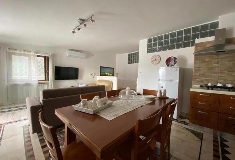 استودیو استاندارد با تراس, B&b Le Rocce