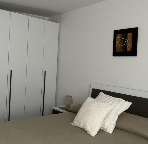 استودیو استاندارد با تراس, B&b Le Rocce