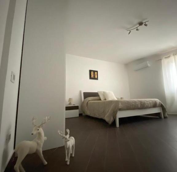 استودیو استاندارد با تراس, B&b Le Rocce
