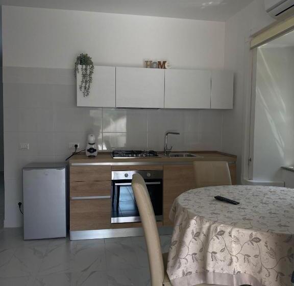 آپارتمان 1 خوابه همکف, B&b Le Rocce