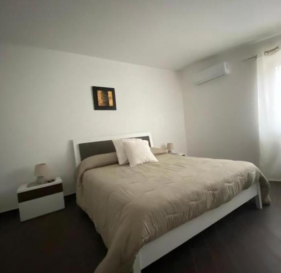 استودیو استاندارد با تراس, B&b Le Rocce