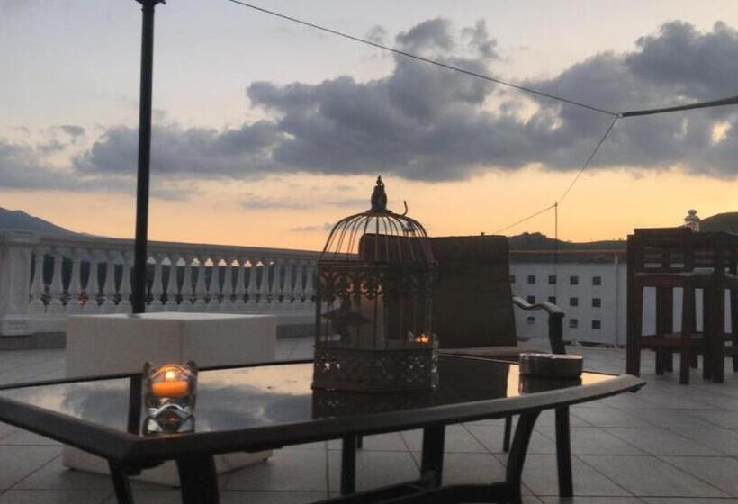 استودیو استاندارد با تراس, B&b Le Rocce