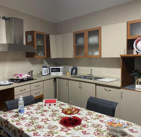 آپارتمان 2 خوابه, B&b Le Rocce