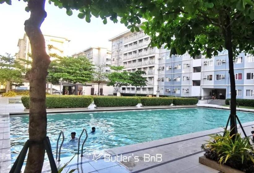 اتاق لوکس با بالکن, Butler S Bnb @ Trees Residences Qc Phil