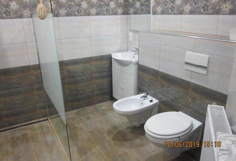 اتاق لوکس, Casa Anton
