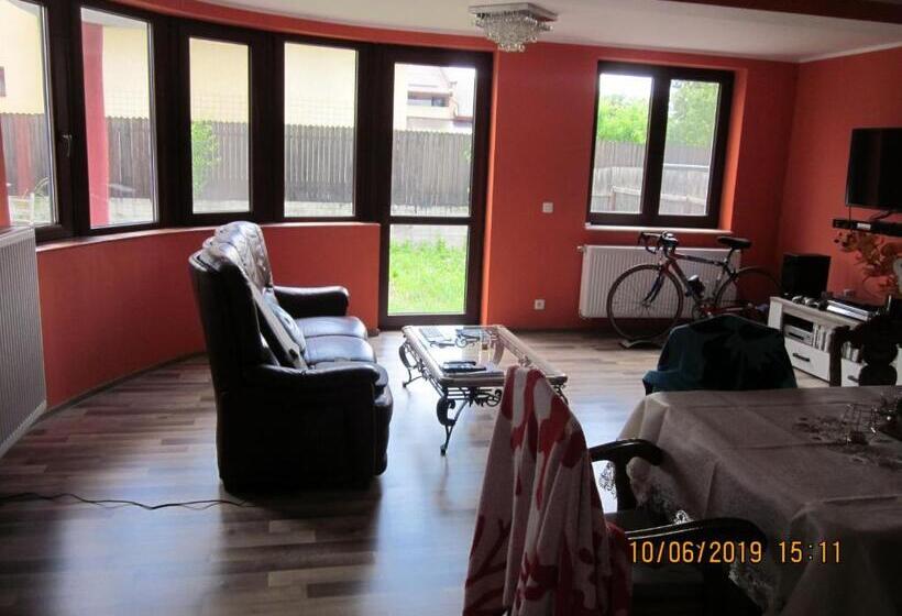 اتاق لوکس, Casa Anton