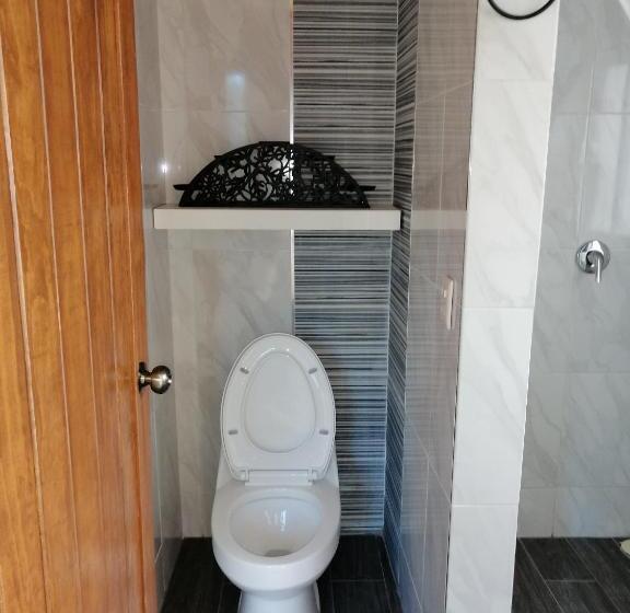 اتاق استاندارد چهار تخته, Hostal Mago