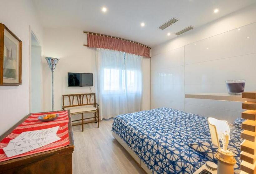 اتاق استاندارد, B&b And Sail