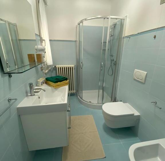 اتاق استاندارد با تراس, B&b And Sail