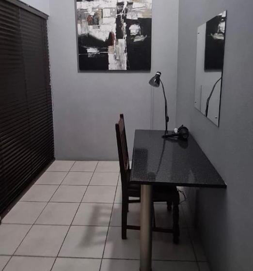 اتاق استاندارد, Kliprand Guest House