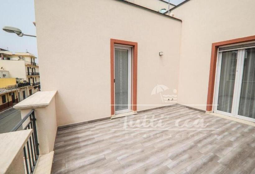 اتاق دوبلکس, Tutti Ccà Airport Rooms