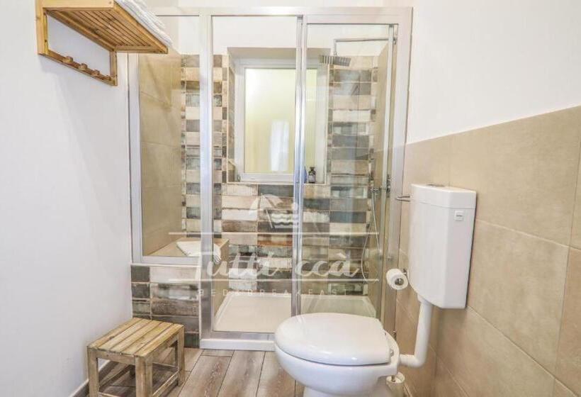 اتاق دوبلکس, Tutti Ccà Airport Rooms