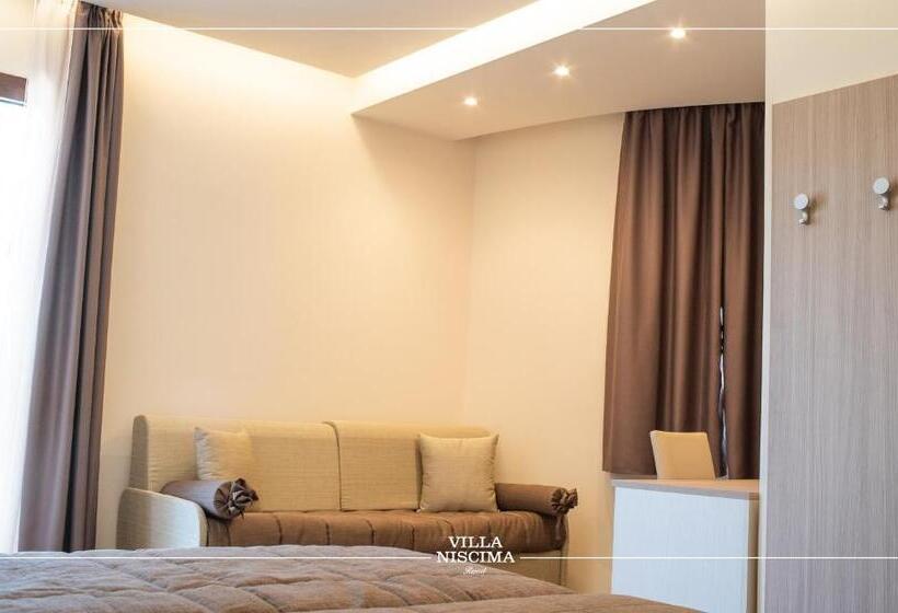 اتاق استاندارد سه نفره, Villa Niscima