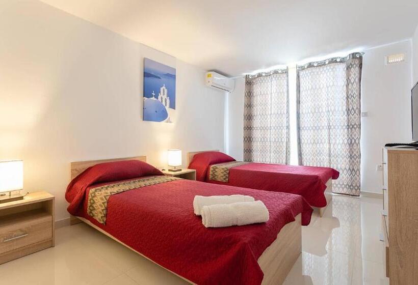 اتاق استاندارد با سرویس بهداشتی مشترک, Belvedere Airport Suites