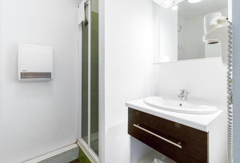 استودیوی استاندارد, All Suites Pau – Zenith