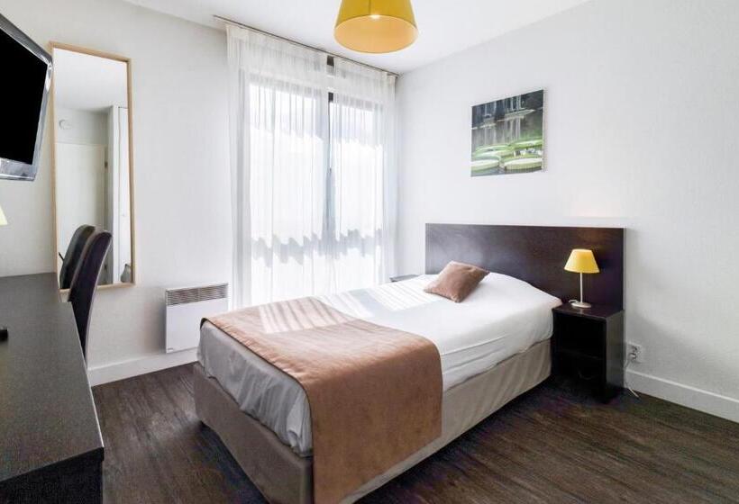 استودیوی استاندارد, All Suites Pau – Zenith