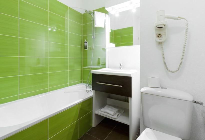 استودیوی استاندارد, All Suites Pau – Zenith