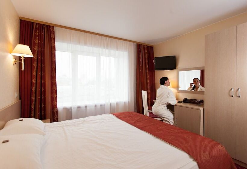 Quarto Classe Business, Amaks Premier Hotel