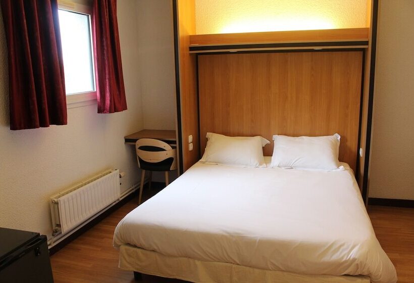 Номер Стандарт, Brit Hotel La Bonne Etape