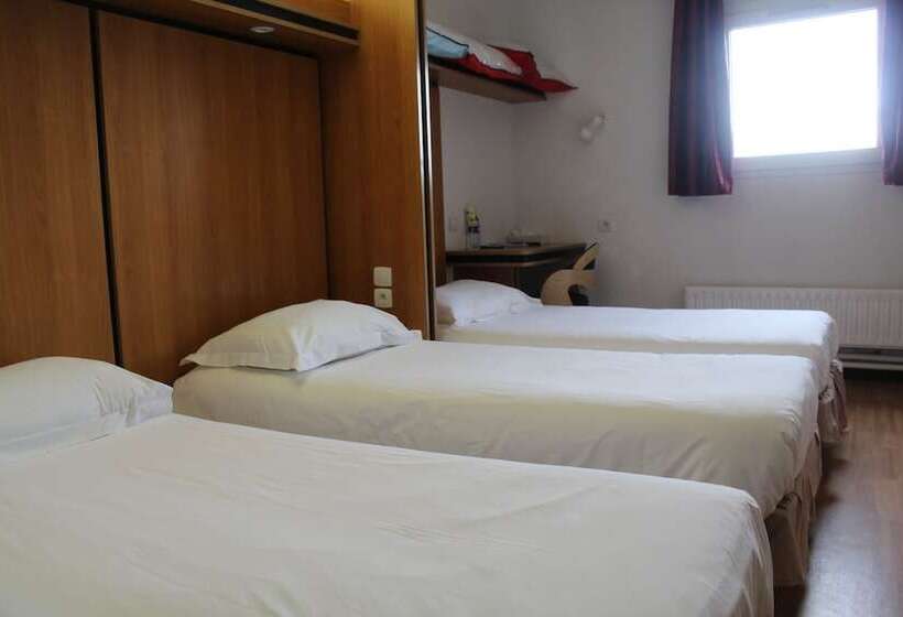 Номер Стандарт Трехместный, Brit Hotel La Bonne Etape