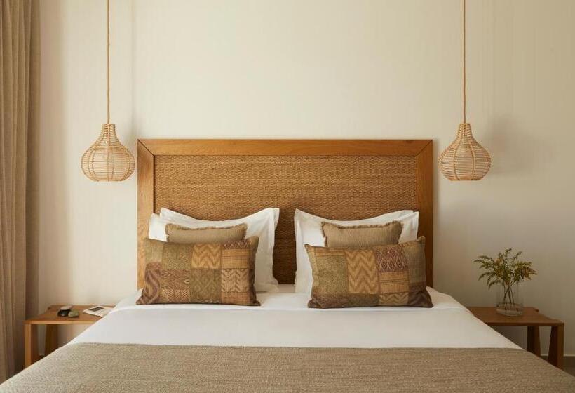 استودیوی لوکس, Absolute Kiotari Resort