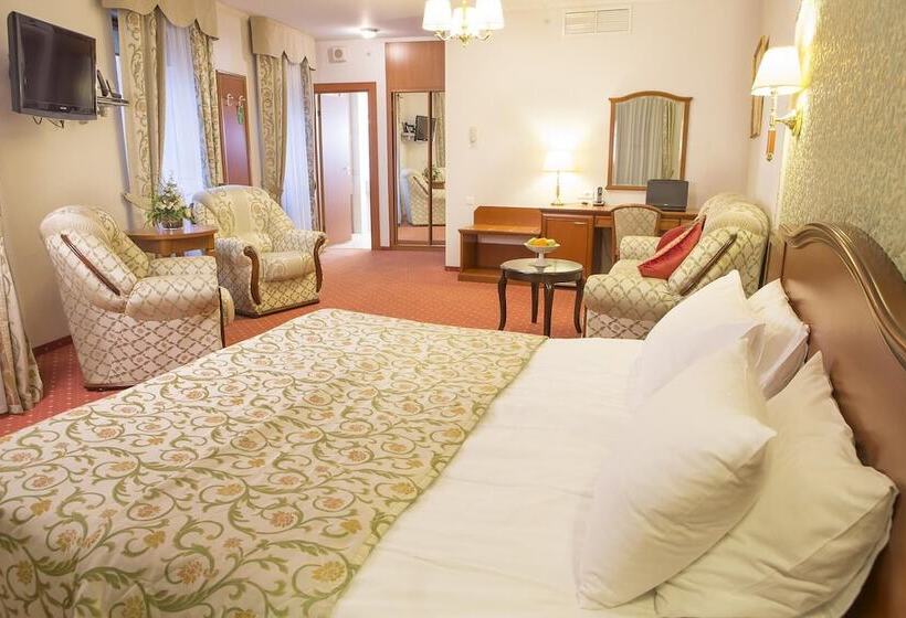 سوییت جونیور, Assambleya Nikitskaya