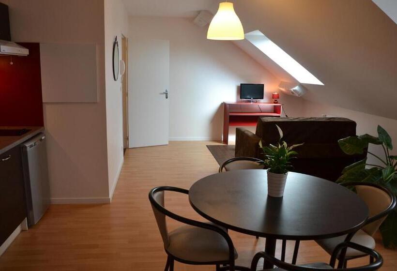 Appartement met 1 Slaapkamer, Brit  Spa Le Connetable