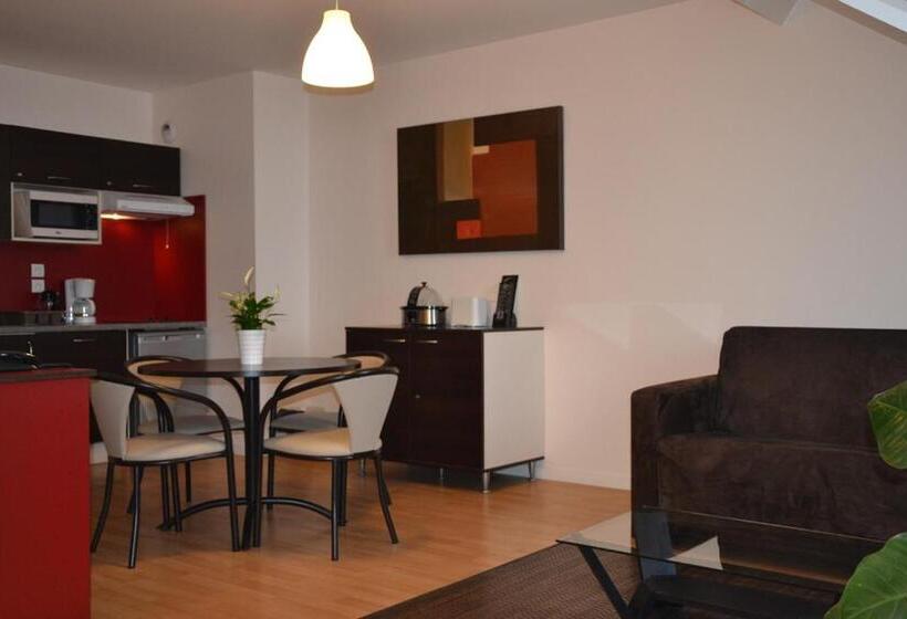 استودیوی استاندارد, Brit Hotel Spa Le Connetable