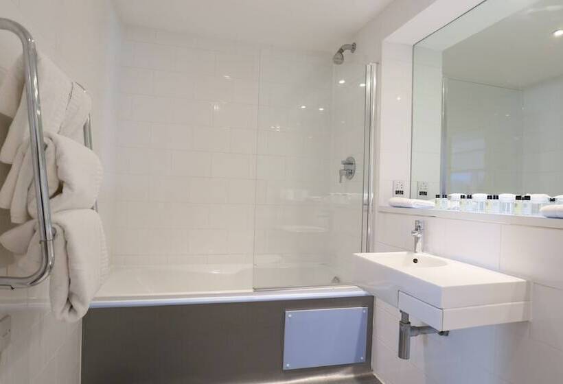 اتاق خانوادگی, Citrus Hotel Cheltenham By Compass Hospitality