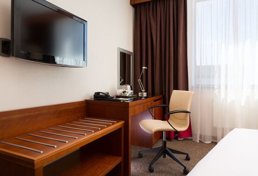اتاق استاندارد با تخت دوبل, Doubletree By Hilton  Novosibirsk