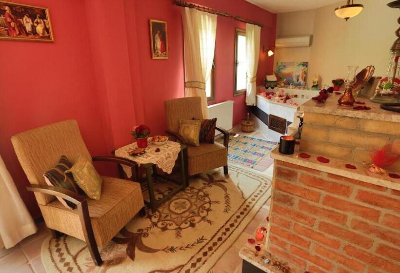سوییت با چشم‌انداز کوه, Ephesus Boutique