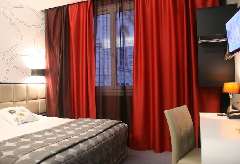 اتاق سوپریور, Hôtel Astoria