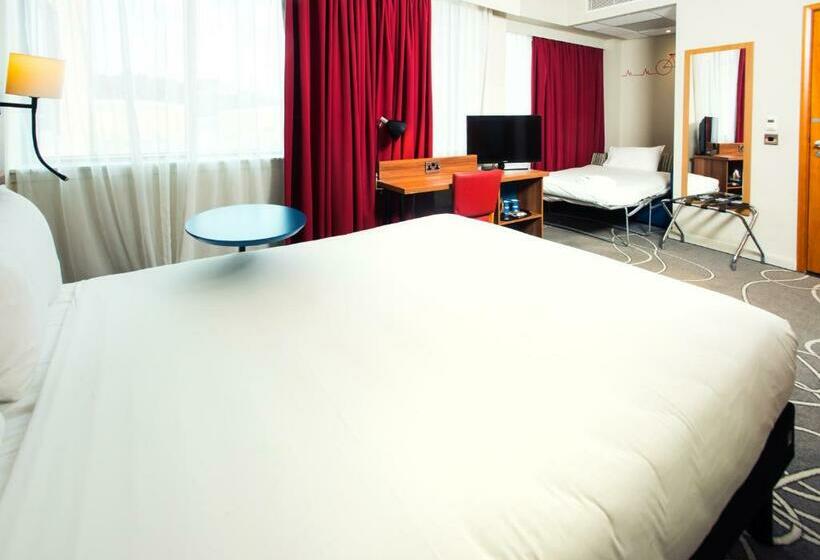 Family Room, Ibis Styles Bhx Nec Airport