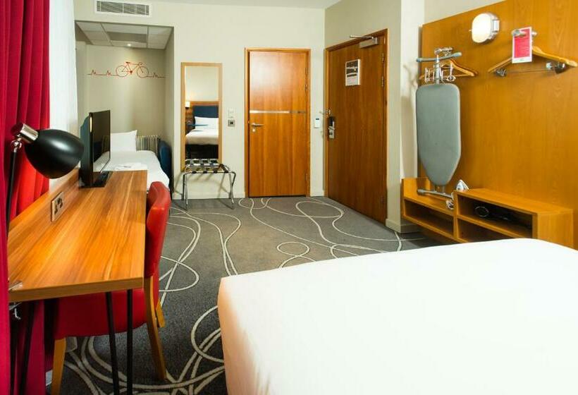 Family Room, Ibis Styles Bhx Nec Airport