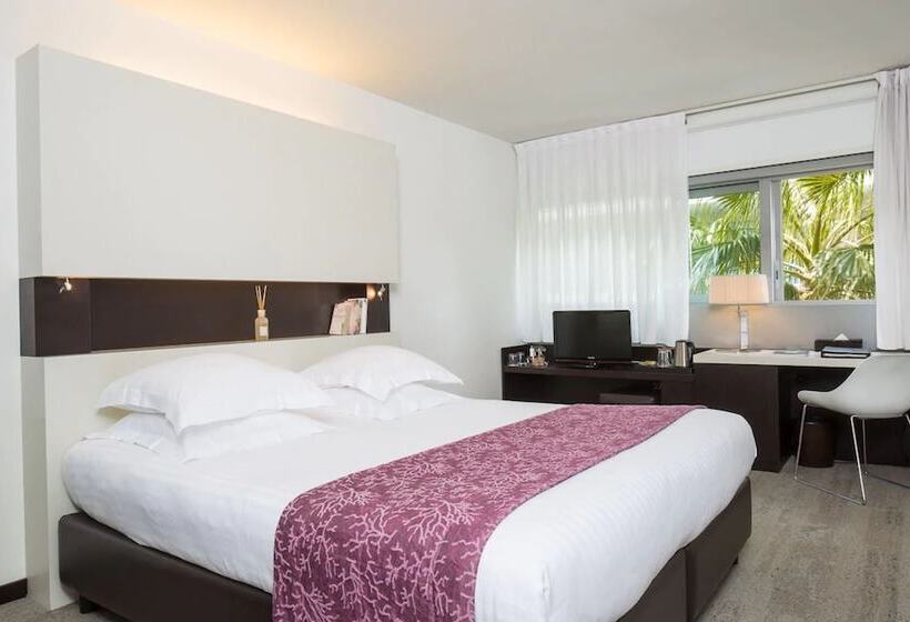 シティビューのスーペリアルーム, Royal Antibes   Luxury Hotel, Résidence, Beach & Spa