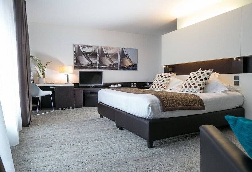 シティビューのデラックスルーム, Royal Antibes   Luxury Hotel, Résidence, Beach & Spa