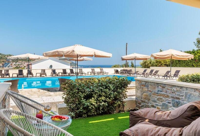 سوییت جونیور با چشم‌انداز استخر, Skopelos Holidays Hotel & Spa