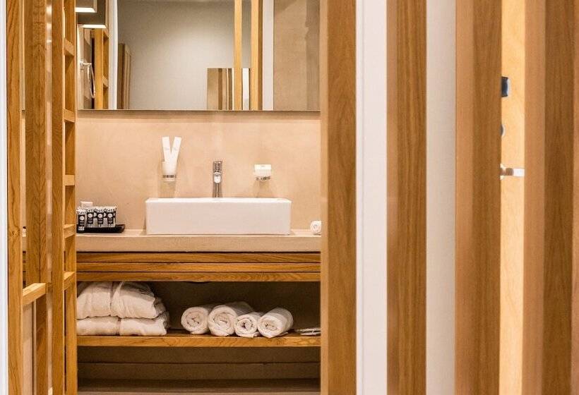 سوییت لوکس, Skopelos Holidays Hotel & Spa