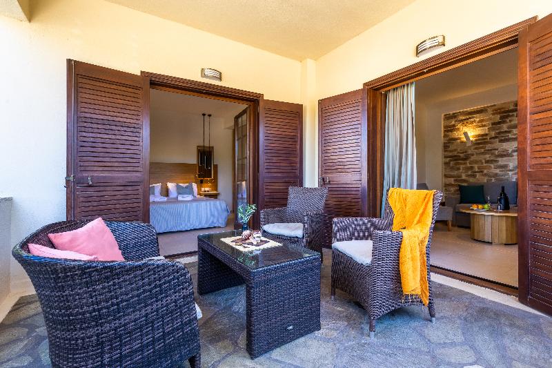 سوییت لوکس, Skopelos Holidays Hotel & Spa
