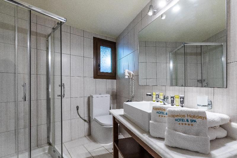 بانگلوی استاندارد, Skopelos Holidays Hotel & Spa