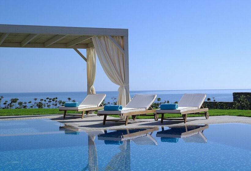 Suite Présidentielle, The Royal Blue A Luxury Beach Resort