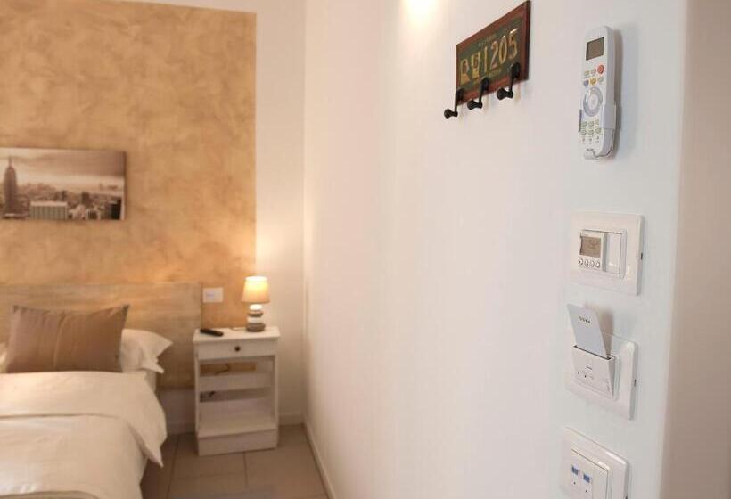 اتاق سوپریور, Le Suites   Di Fronte Ospedale Sacro Cuore