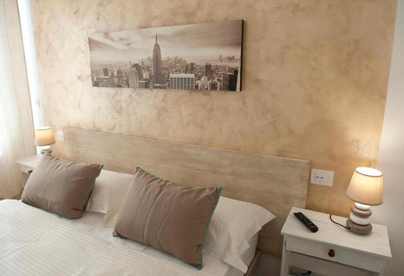 اتاق سوپریور, Le Suites   Di Fronte Ospedale Sacro Cuore