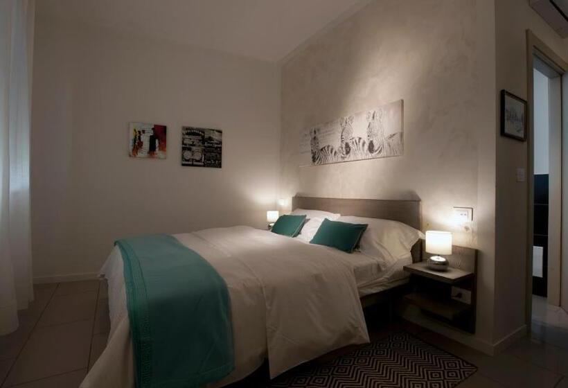 اتاق لوکس, Le Suites   Di Fronte Ospedale Sacro Cuore