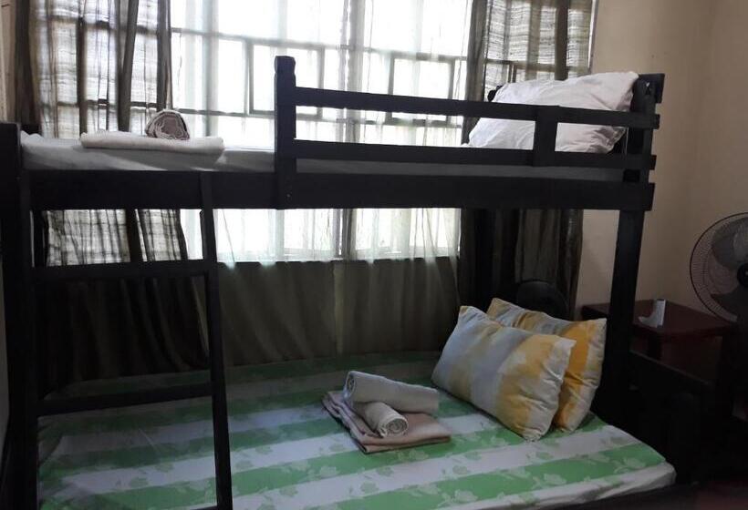 اتاق خانوادگی, Cvnb Guesthouse