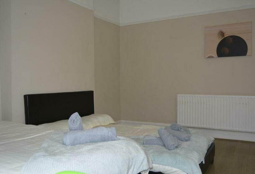 اتاق استاندارد سه نفره, Kensington Guest House Liverpool